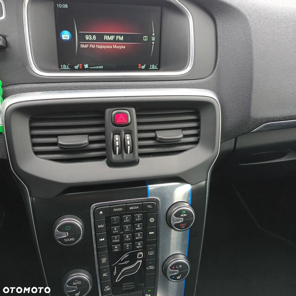 Volvo V40 D2 RDesign - 16