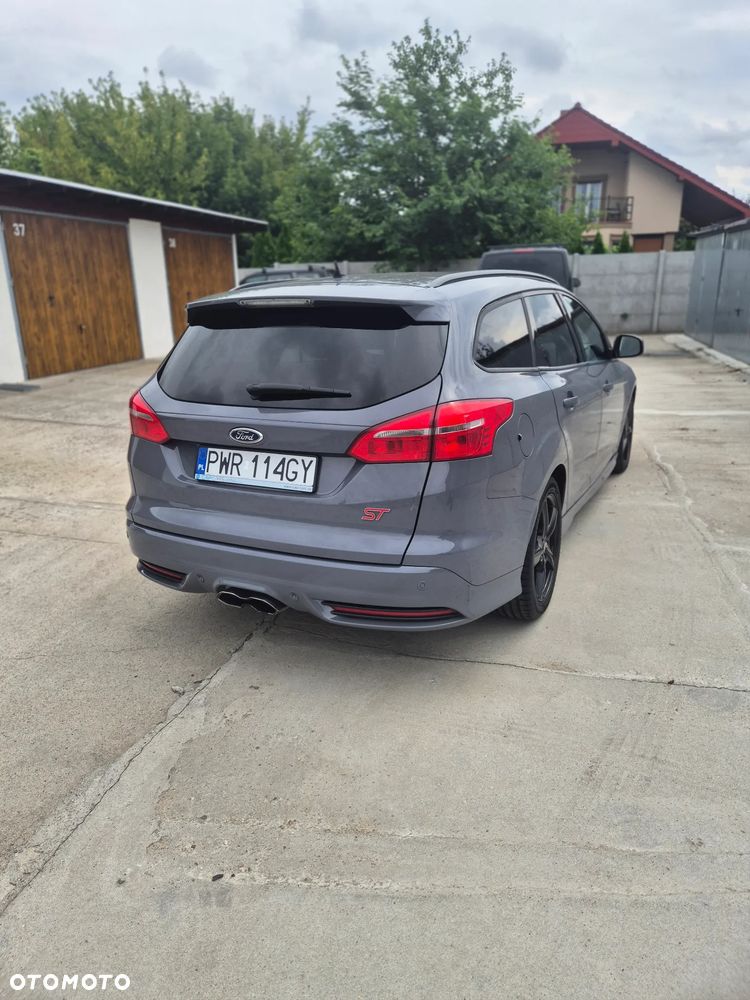 Ford Focus - 14