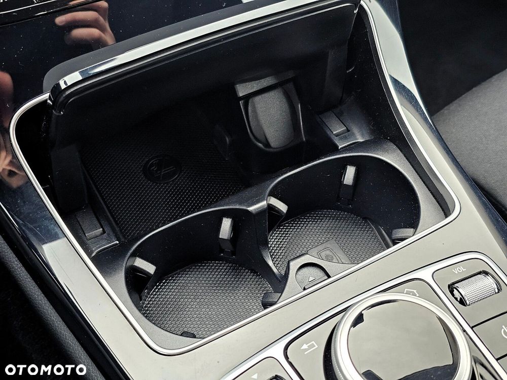 Mercedes-Benz Klasa C - 36