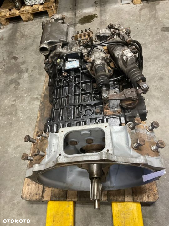 ZF 8s180IT Ecomid - 2