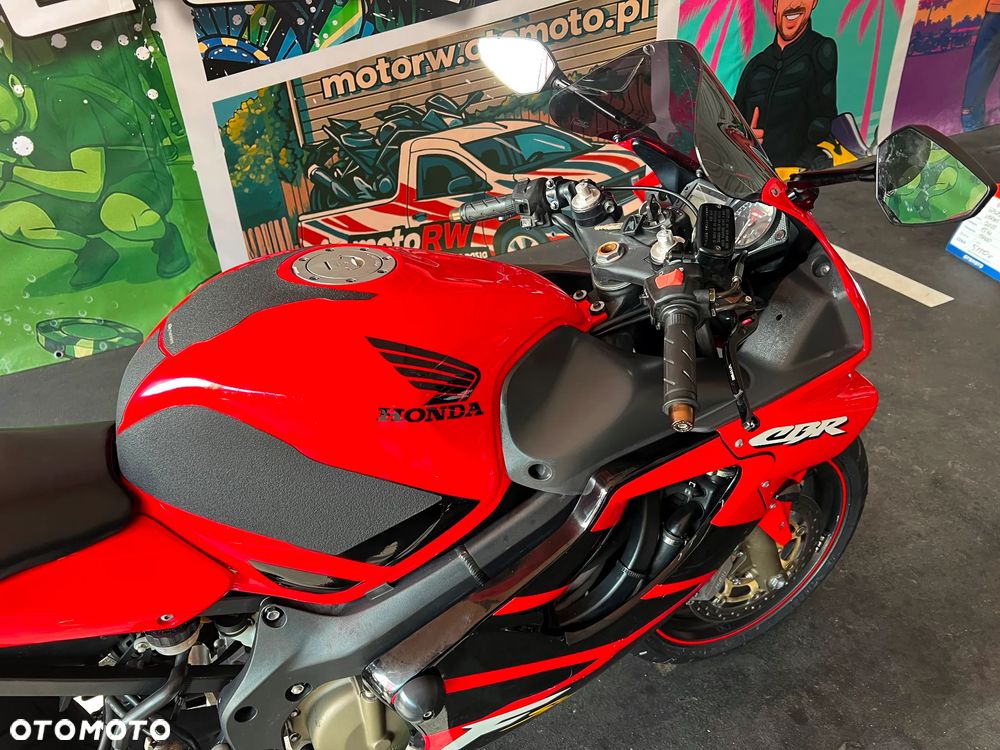 Honda CBR - 8