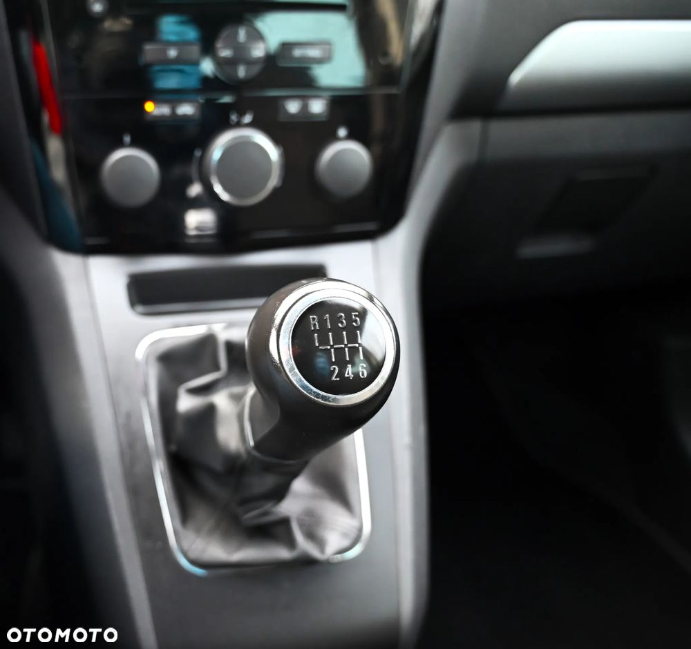 Opel Zafira - 23