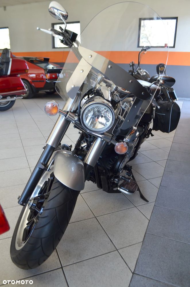 Yamaha XVS - 8