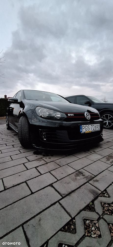 Volkswagen Golf ver-2-0-tsi-gti - 1