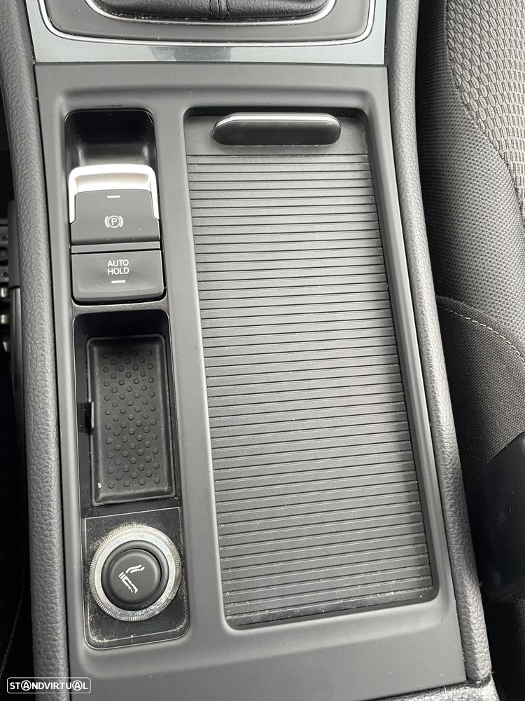 VW Golf 1.6 TDI Confortline - 54