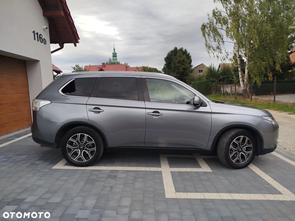 Mitsubishi Outlander 2.2 DID Intense + 4WD - 5