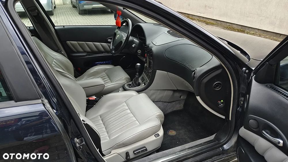 Alfa Romeo 166 - 13