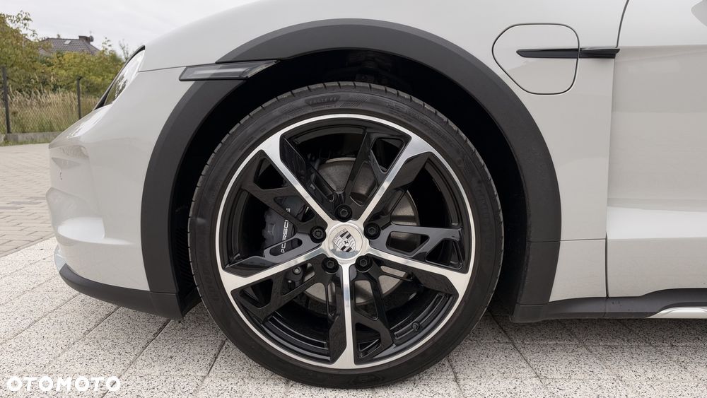 Porsche Taycan 105kWh 4 - 23