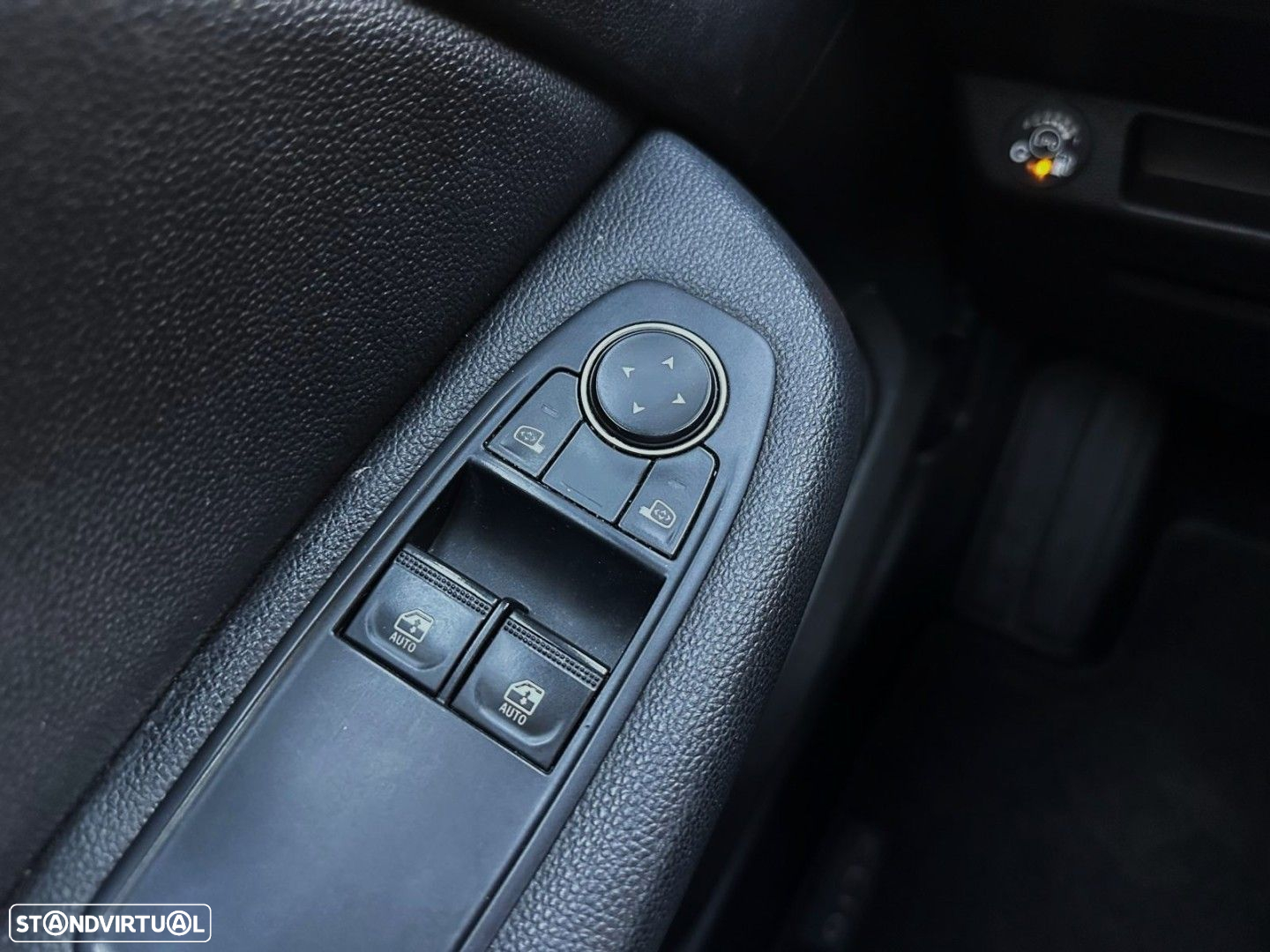 Renault Clio 1.0 TCe Intens Bi-Fuel - 22