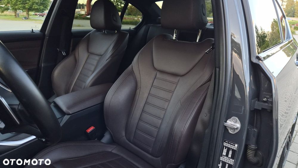 BMW Seria 3 330e PHEV xDrive M Sport sport - 25