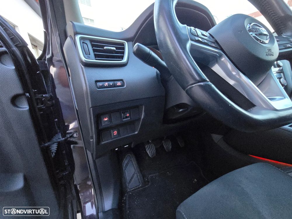 Nissan Qashqai 1.2 DIG-T Acenta Connect - 24