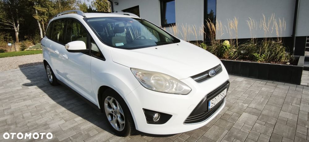 Ford Grand C-MAX - 16
