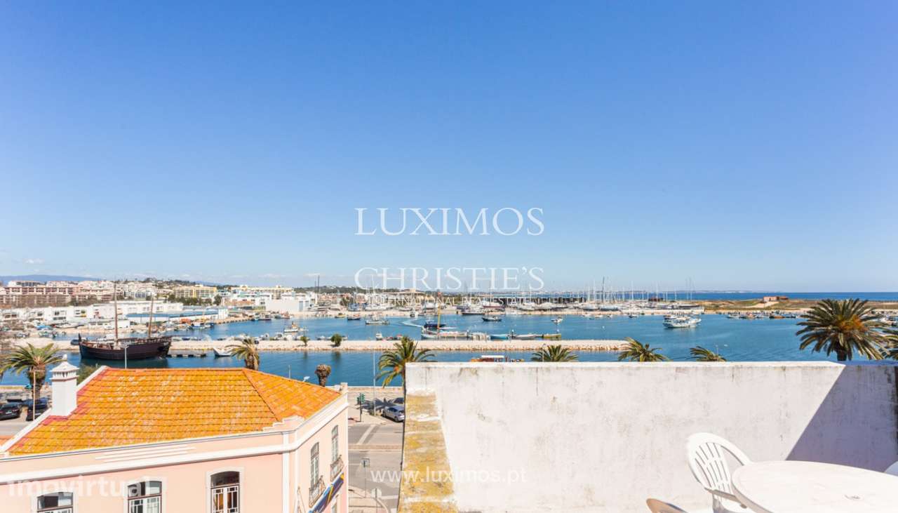 Apartamento T2, com vista mar, para venda, no centro de Lagos, Algarve - Grande imagem: 2/26