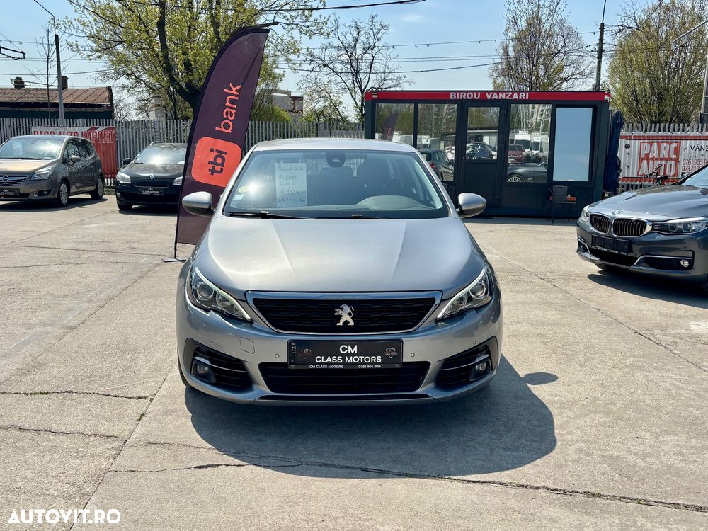 Peugeot 308 - 8