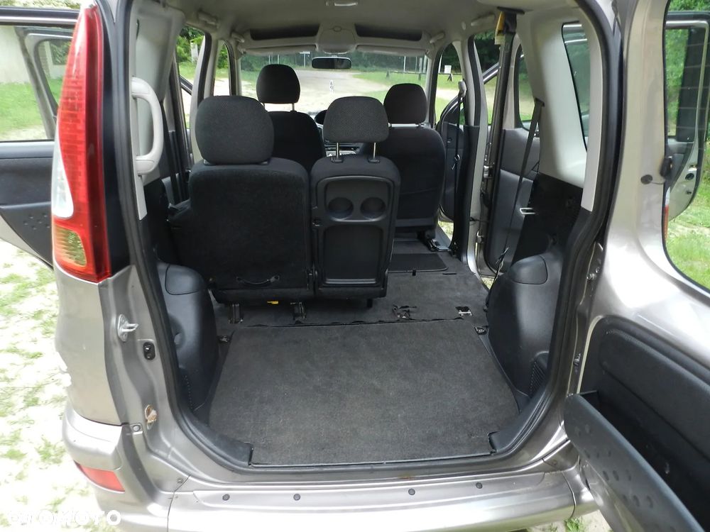 Toyota Yaris Verso 1.3 Automatik Sol - 16