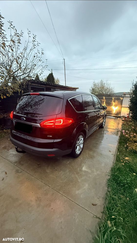 Ford S-Max - 16