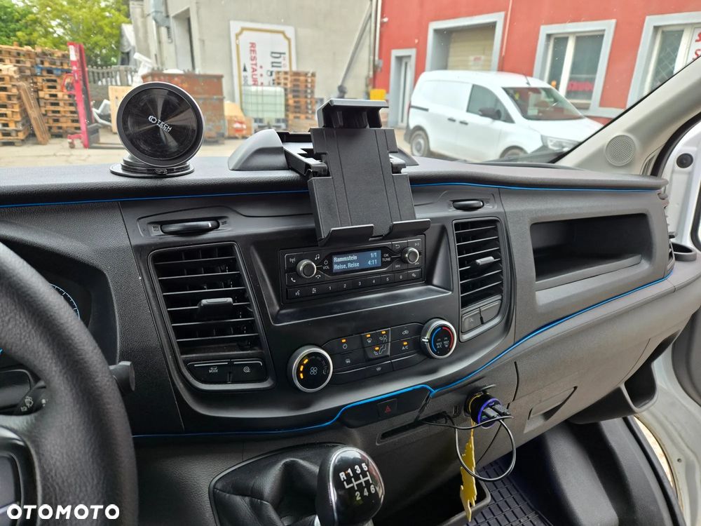 Ford Transit - 10