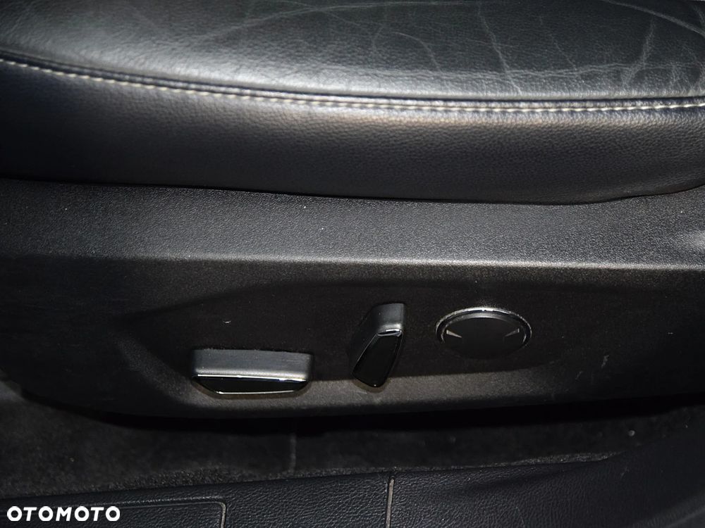 Ford Fusion 2.0 EcoBoost Titanium - 18