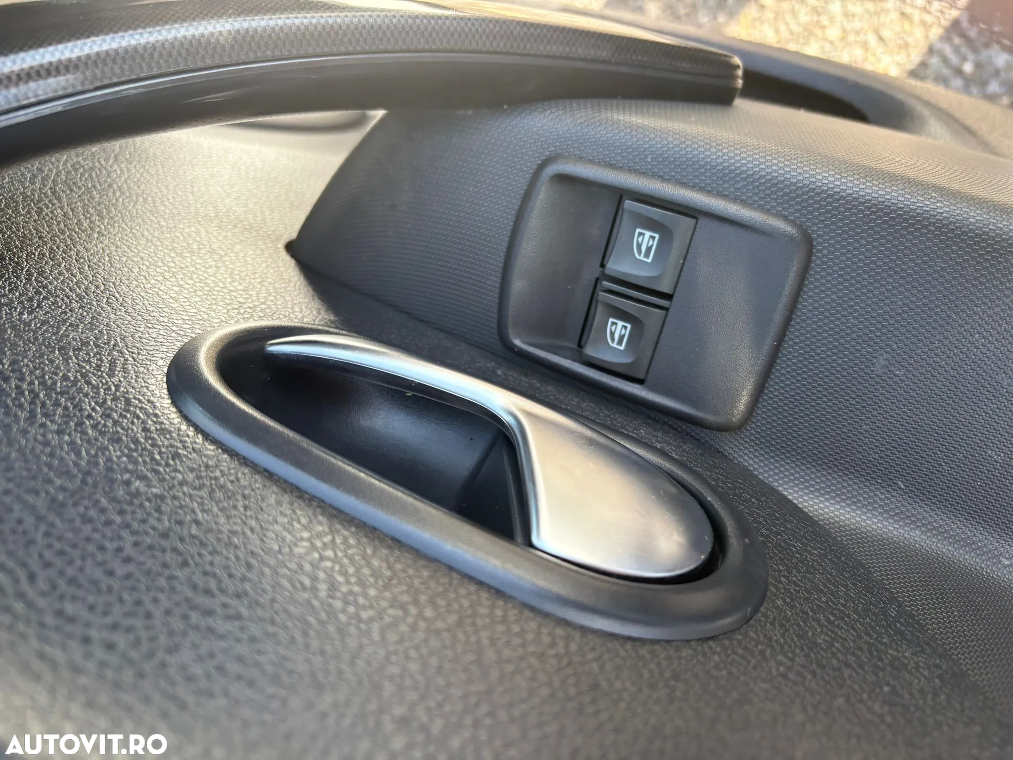 Dacia Logan MCV 0.9 TCe Ambiance - 10