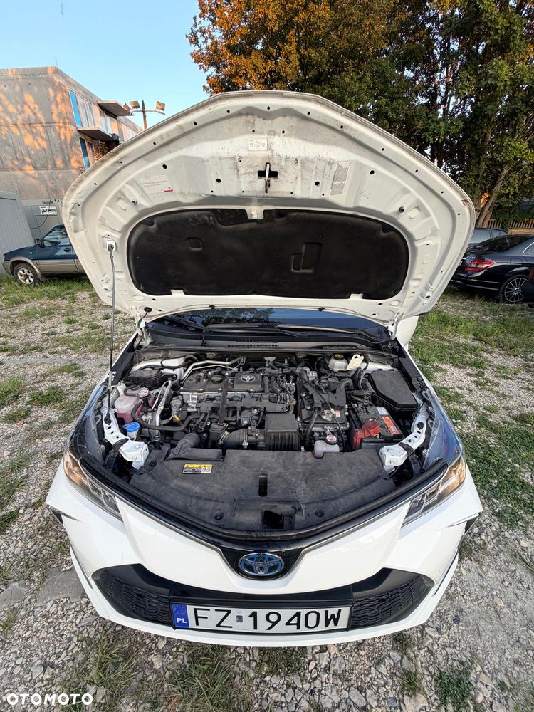 Toyota Corolla 1.8 Hybrid Comfort - 17