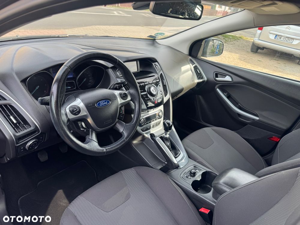 Ford Focus 1.6 TDCi DPF Titanium - 9