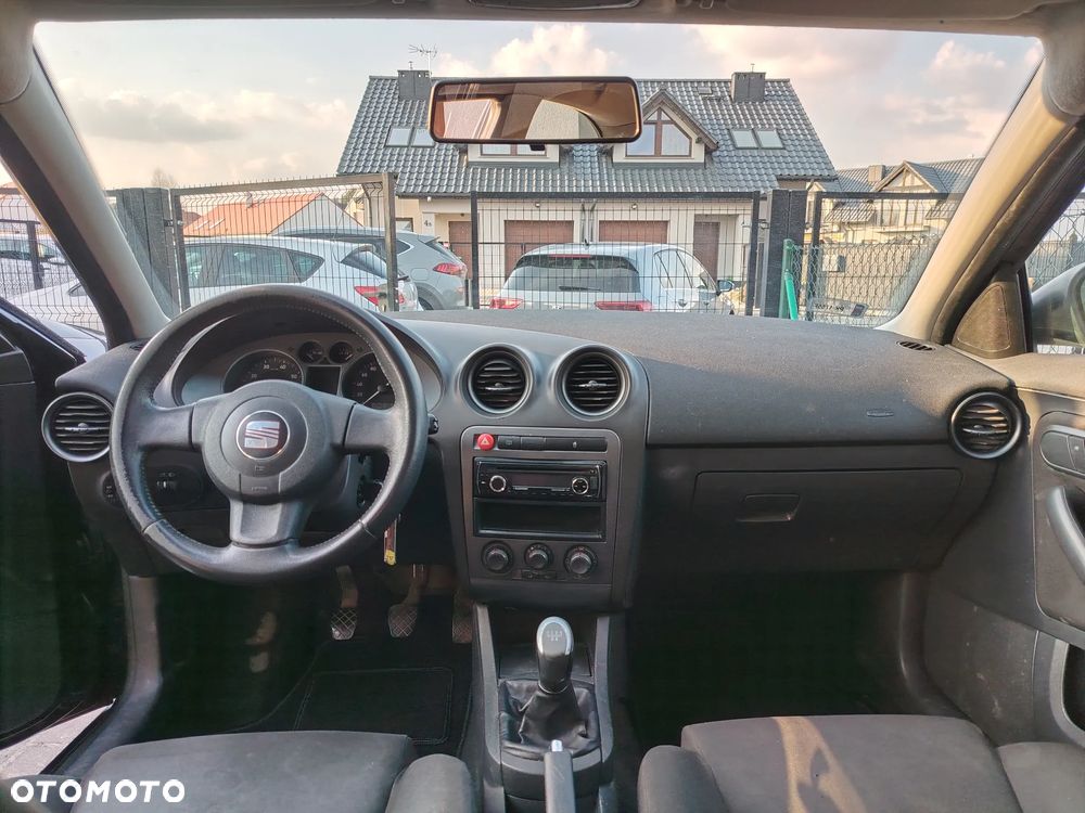 Seat Ibiza SC 1.4 16V Sport - 14