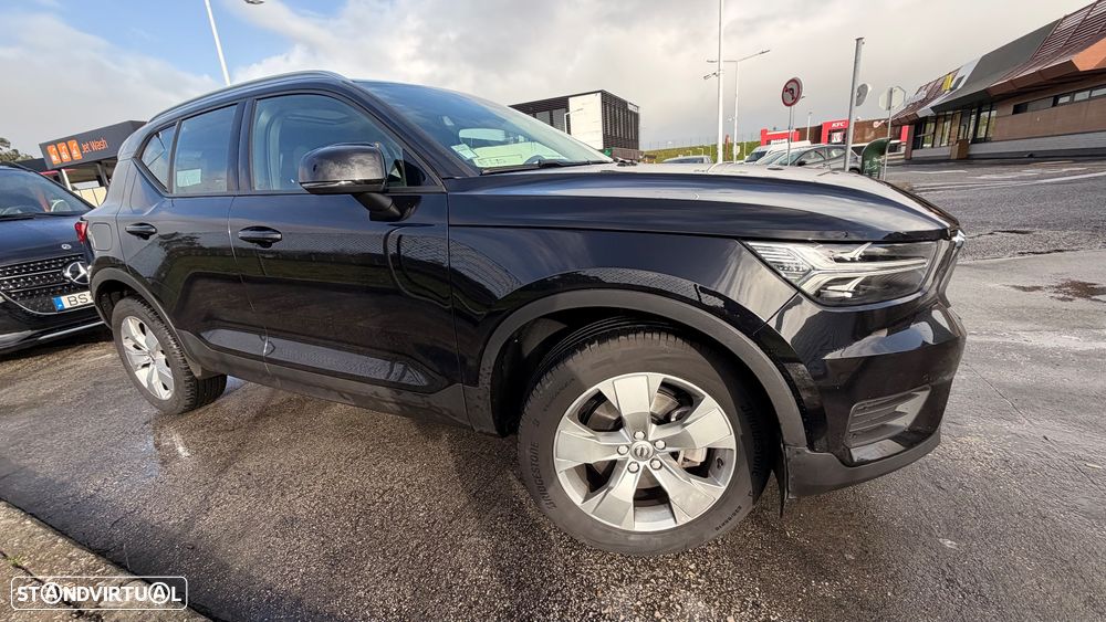 Volvo XC 40 1.5 T2 Momentum Plus - 11