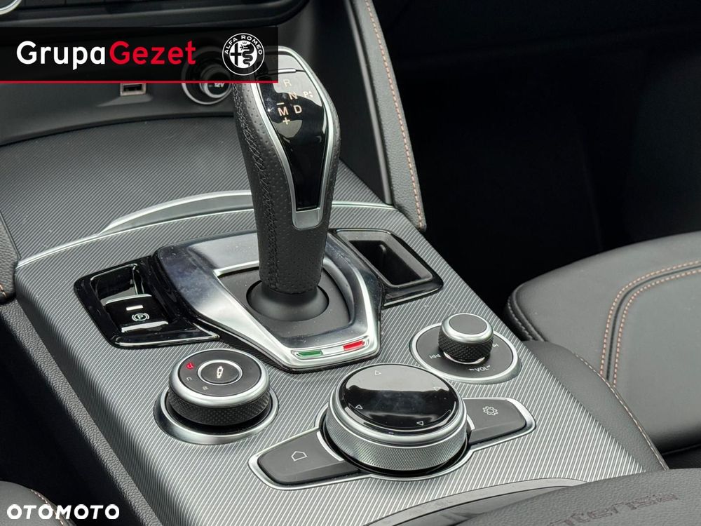 Alfa Romeo Stelvio - 23