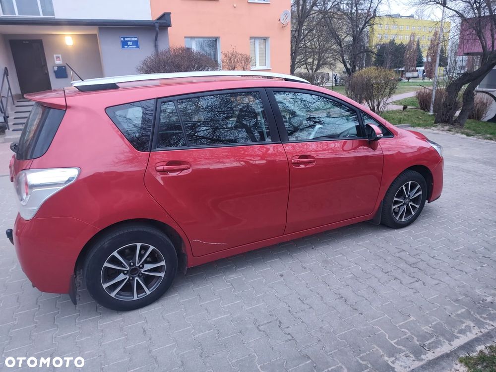 Toyota Verso 1.6 7-Sitzer Life - 2