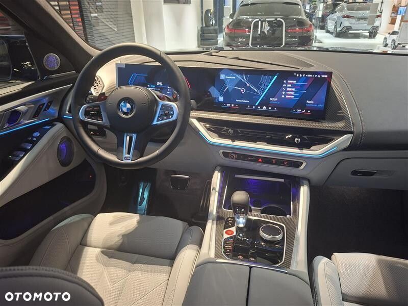 BMW XM - 9