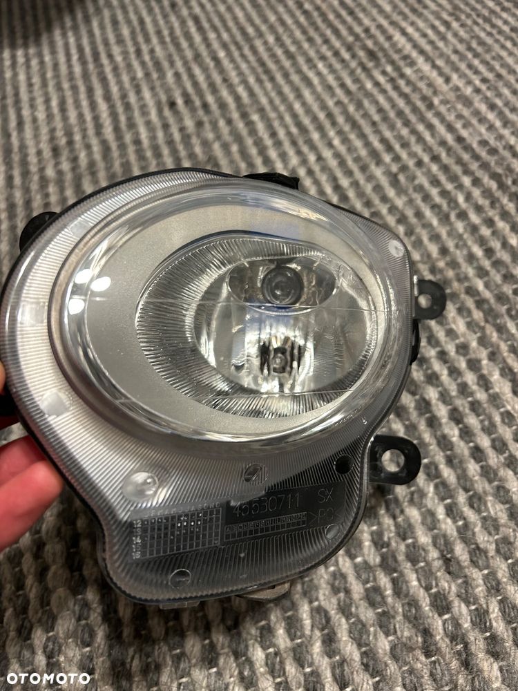 Lampa halogen przeciwmgielna Fiat 500 45530711 SX - 2