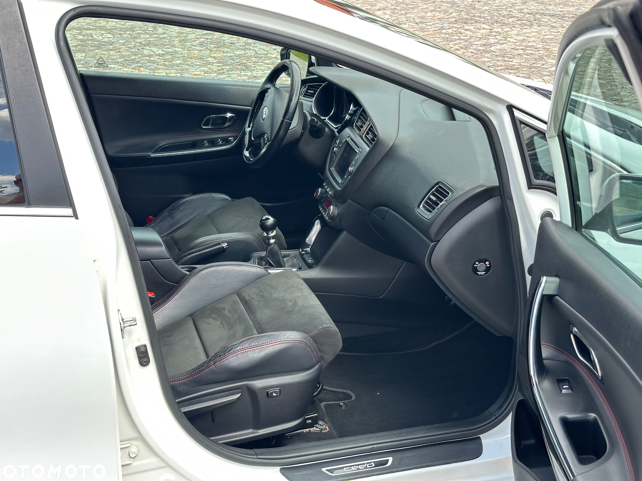 Kia Ceed - 30