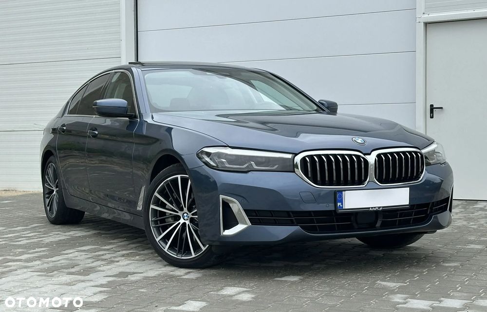 BMW Seria 5 530d xDrive mHEV Luxury Line - 7