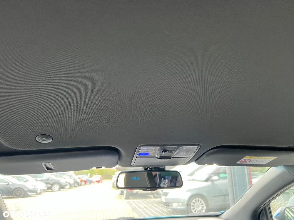 Hyundai i30 1.6 CRDi BlueDrive Premium DCT - 19