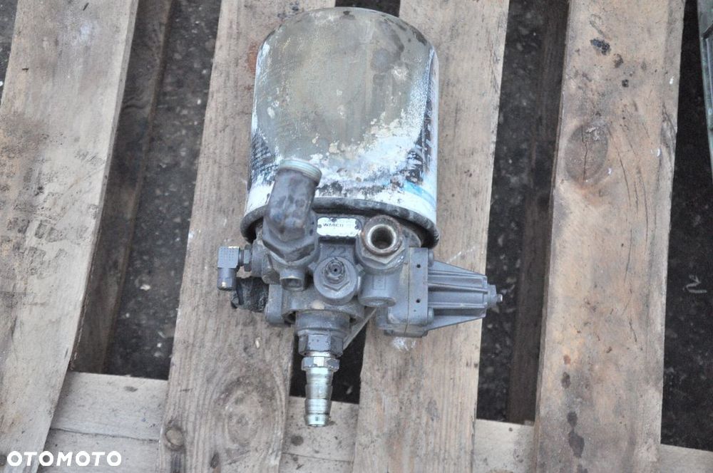 SIŁOWNIK HAMULCOWY ZAWÓR OSUSZACZ PODUSZKA FENDT 936 939 - 5