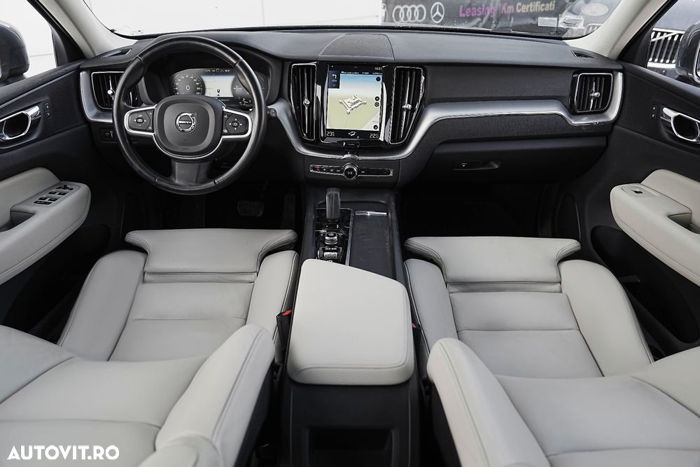 Volvo XC 60 Recharge T8 Twin Engine eAWD Inscription - 4