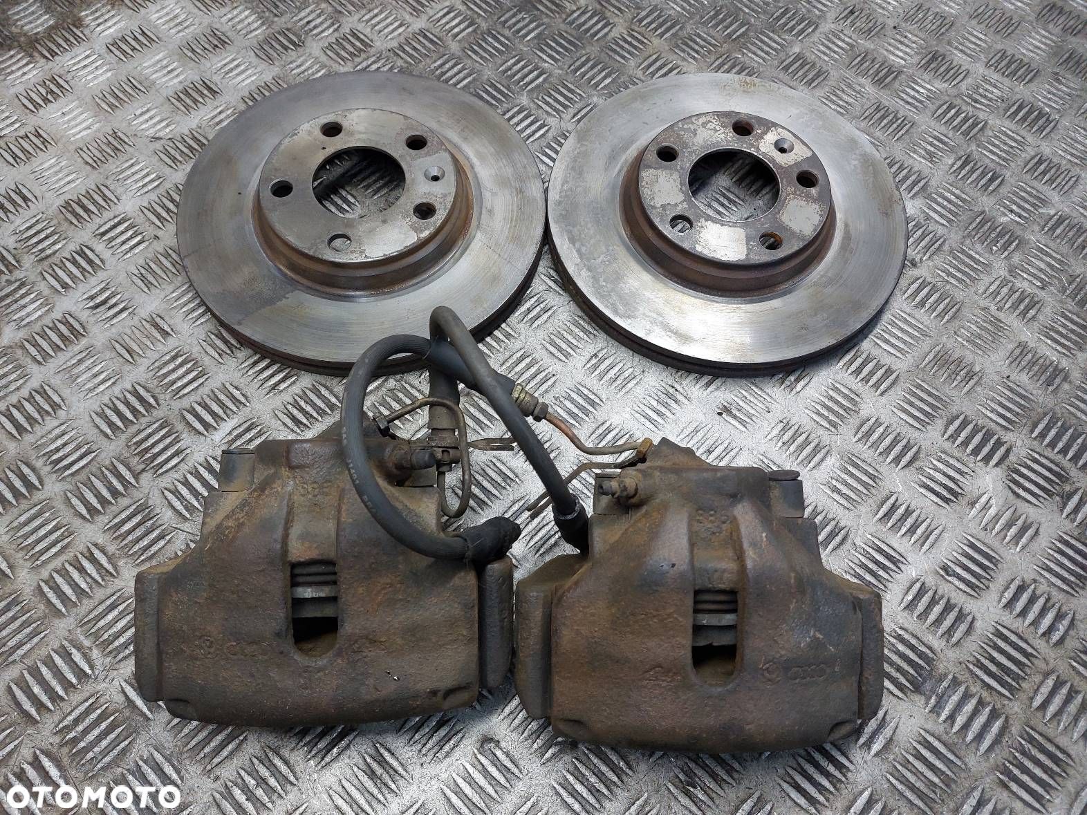 TARCZE HAMULCOWE PRZÓD + KLOCKI + ZACISKI VOLKSWAGEN PASSAT B5 1.8 T - 1