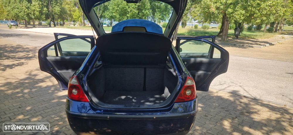 Ford Mondeo 2.0 TDCI Ghia Executive D. - 9