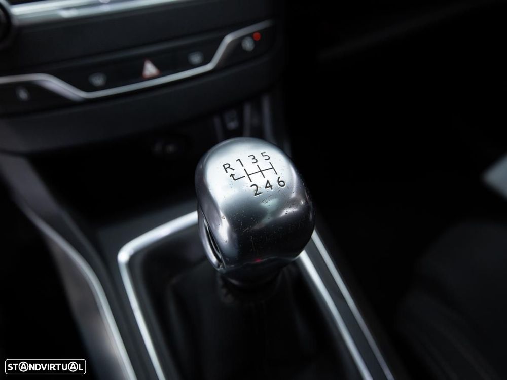 Peugeot 308 SW - 16