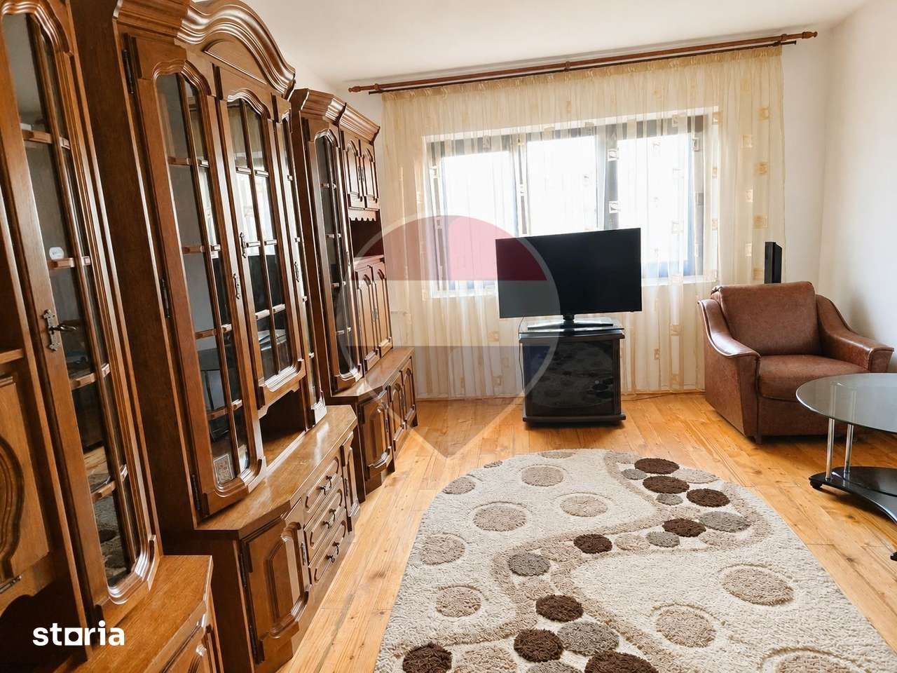 Apartament cu 2 camere de vânzare/ str Obor /Radauti — fotografia 2
