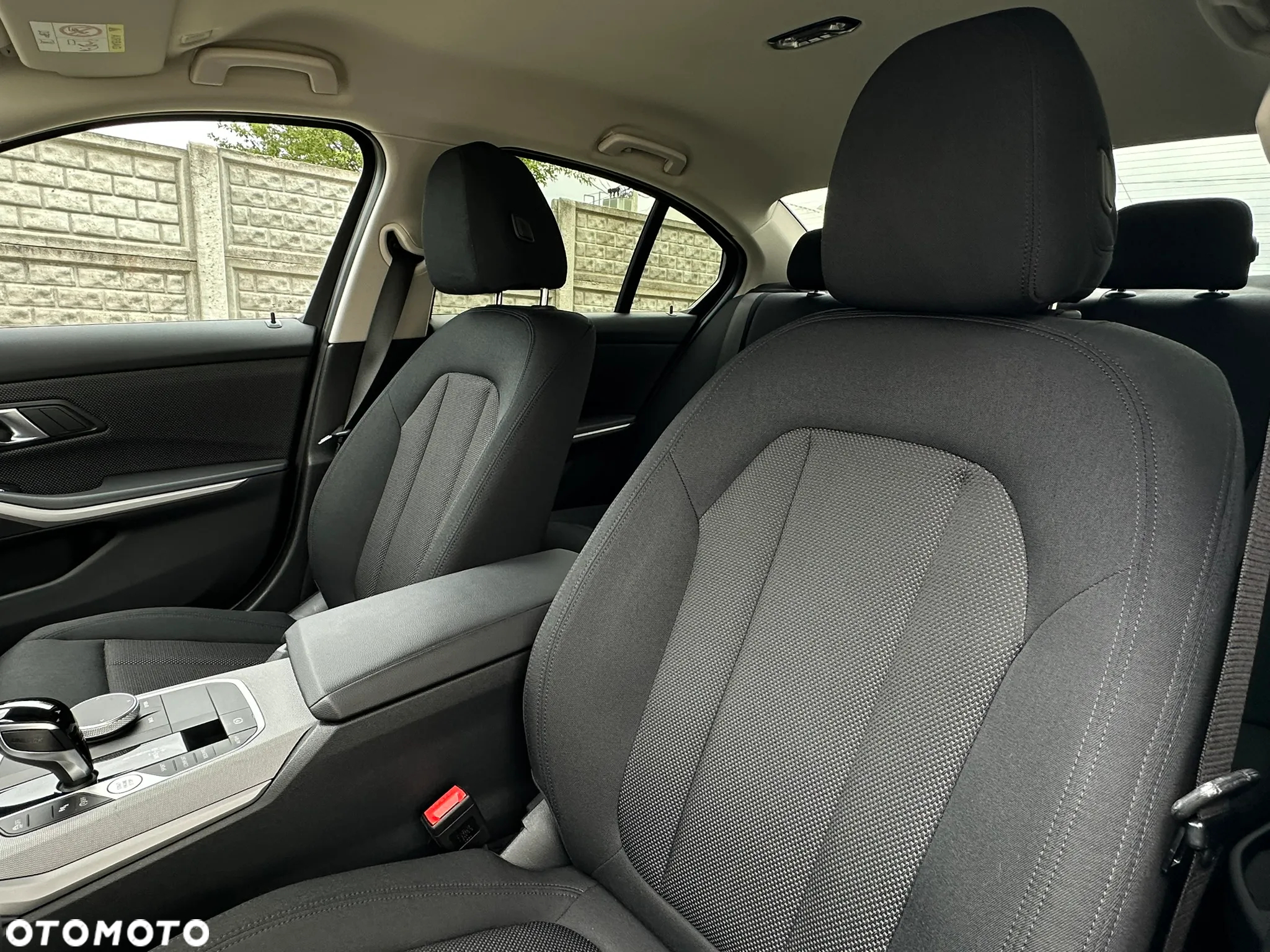 BMW Seria 3 330i Sport - 21