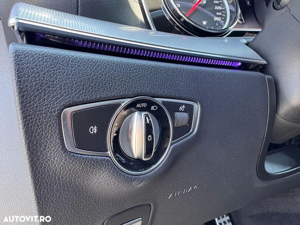 Mercedes-Benz E 300 Aut. - 23