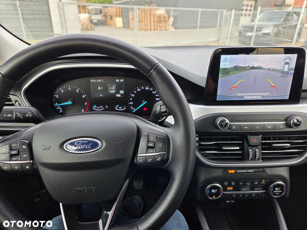 Ford Focus 1.0 EcoBoost Start-Stopp-System TITANIUM X - 5