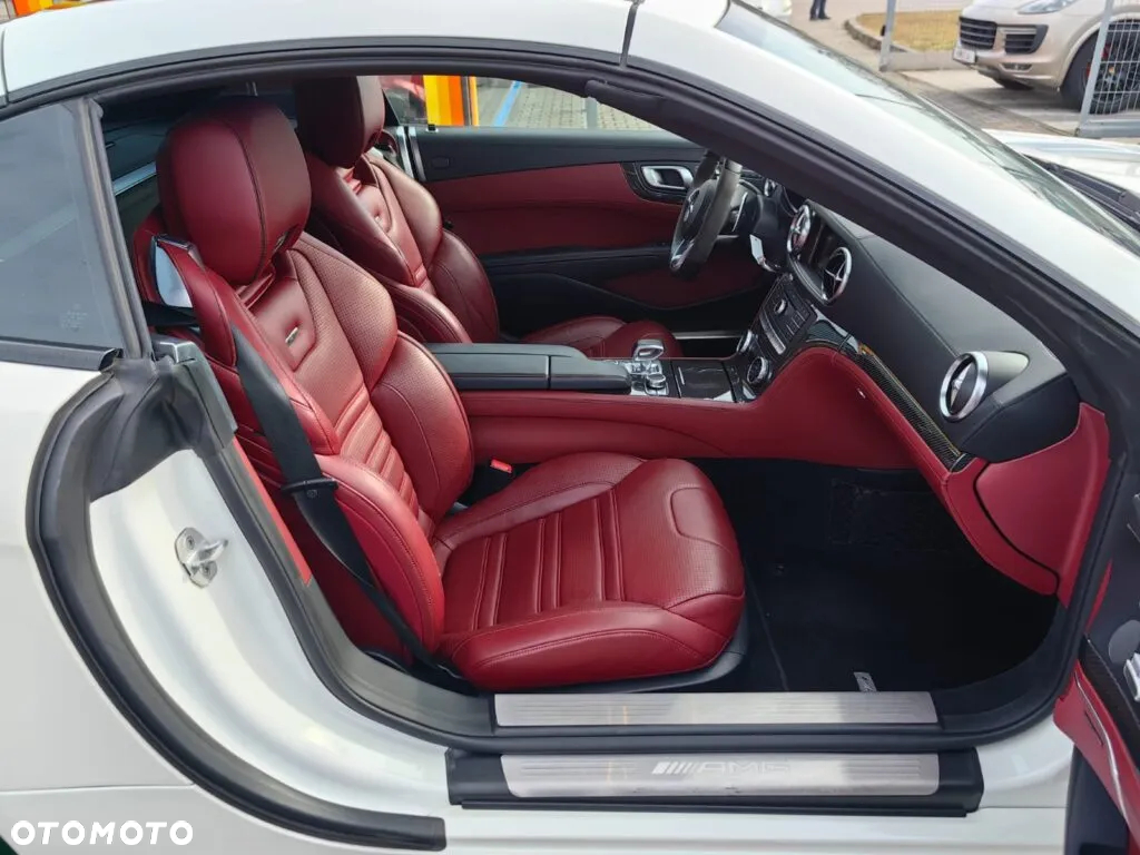 Mercedes-Benz SL 63 AMG - 20