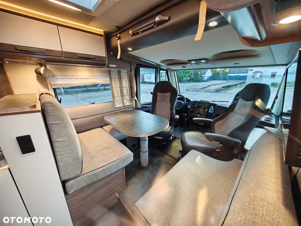 KNAUS Live i700 meg - 13