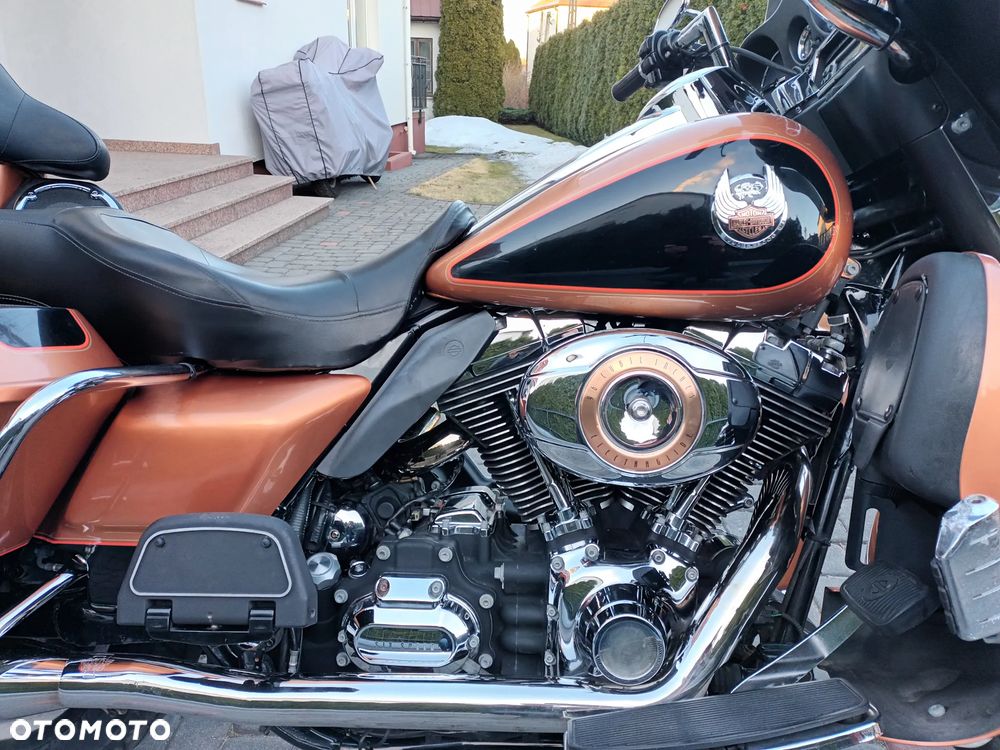 Harley-Davidson FLHTCU Ultra - 3