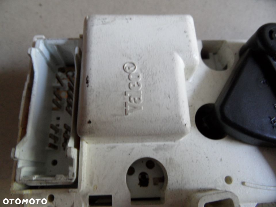 PANEL NAWIEWU KLIMATYZACJI SCENIC I - 3