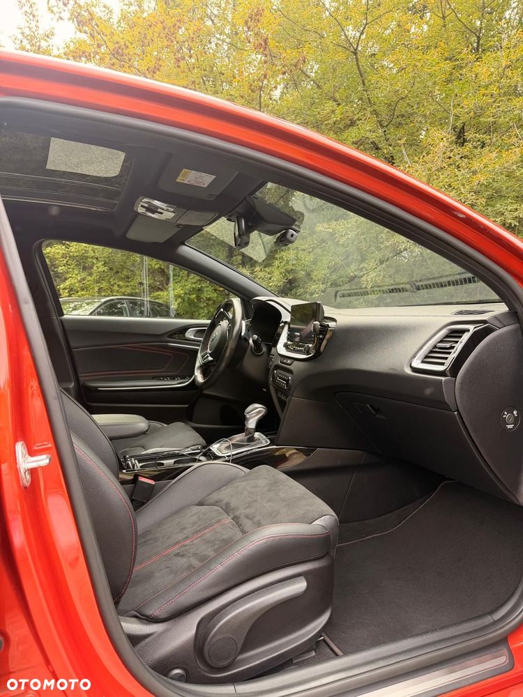 Kia ProCeed 1.6 T-GDI GT DCT - 6