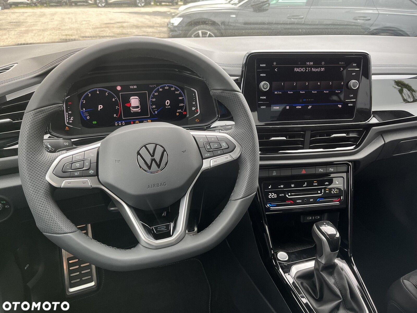 Volkswagen T-Roc - 17