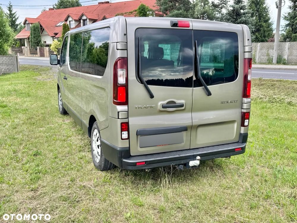 Renault Trafic 2.0 dCi - 17